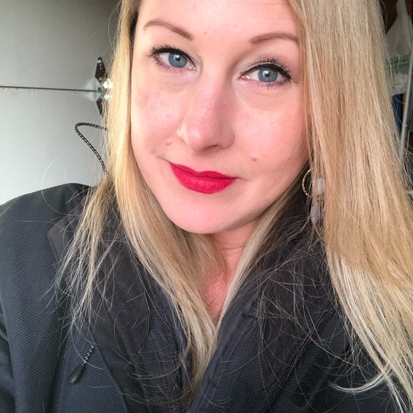 Meet your Posher, Jessica - Picture 7 of 9